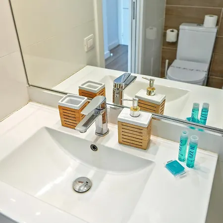 Apartment Amazing Maisonette With A Sea View And A Pool Access *