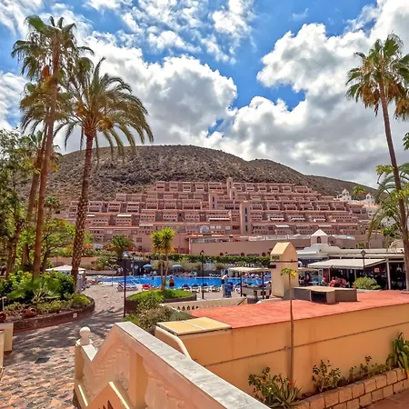 Amazing Maisonette With A Sea View And A Pool Access