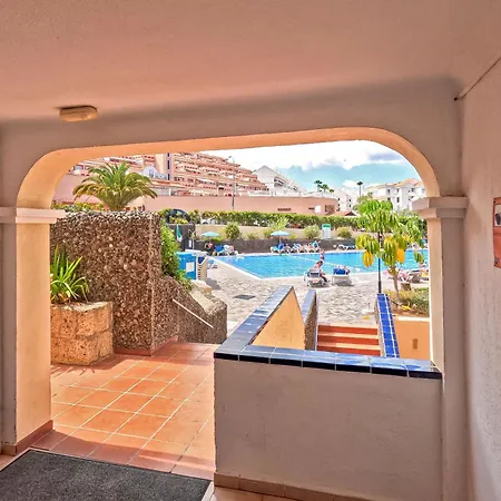 Apartment Amazing Maisonette With A Sea View And A Pool Access