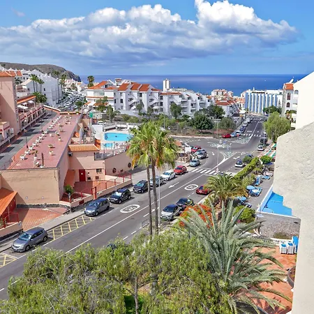 Amazing Maisonette With A Sea View And A Pool Access